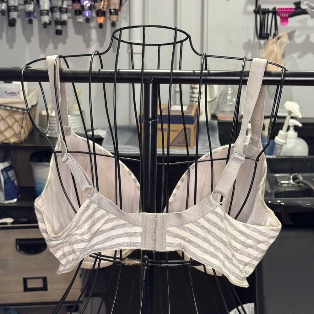 Bra - Picture 2 of 5